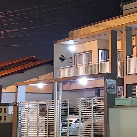 Apart Zss 佩尼亚 外观 照片
